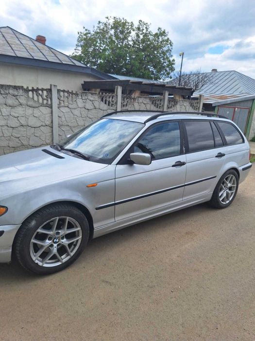 Vând mașina BMW E46