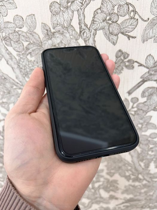 Продам Iphone XR 64ГБ