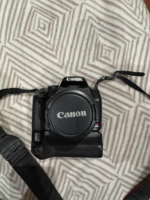 Pachet complet Canon EOS 450D | 2 Obiective, Grip Vertical, Accesorii