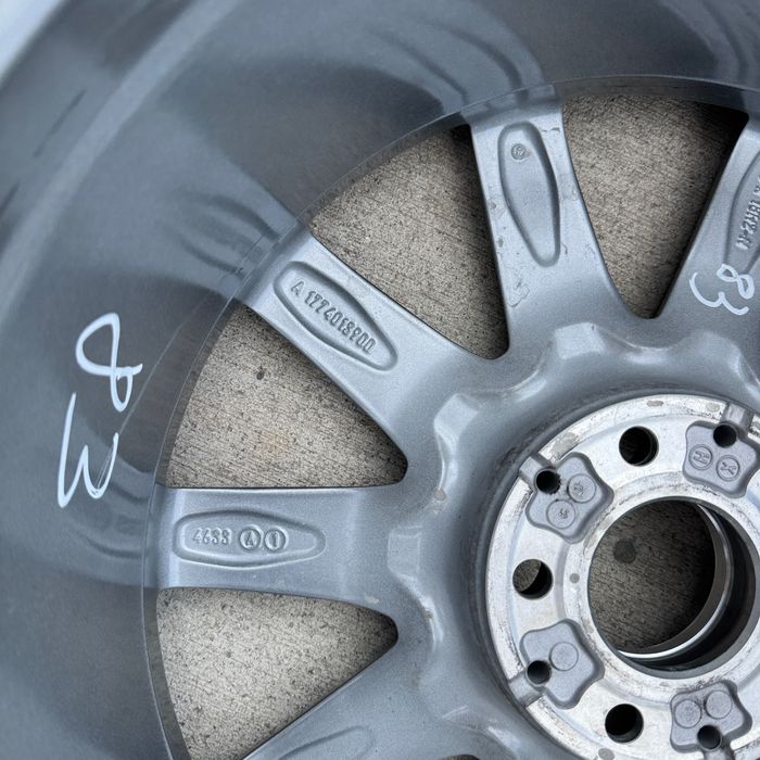 Комплект 4броя Michelin 225/45 R18 DOT4119| Джанти А1774018900 8Jx18H2-N ET48,5| Гуми и джанти