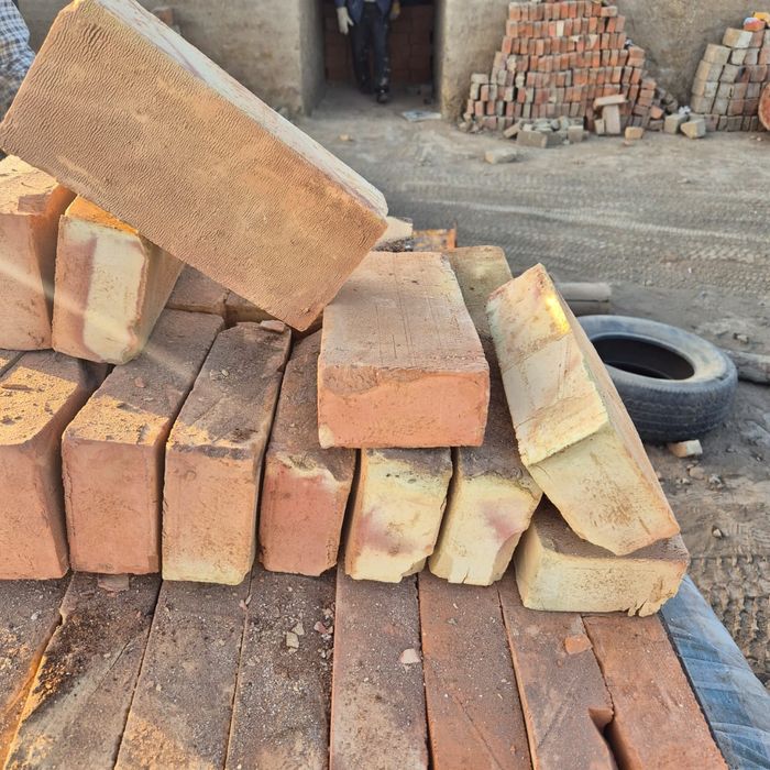 Красный кирпич М150