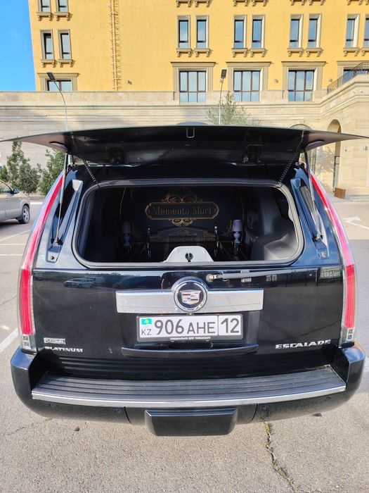 ViP КАТАФАЛК Cadillac Escalade ESV prototype