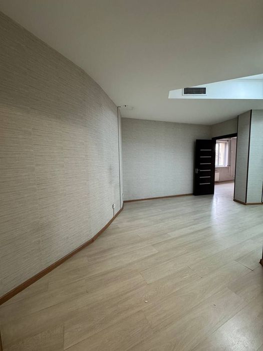 Дархан. Дархан Авенью. Сдаётся 4х комнатный офис 170м2 .