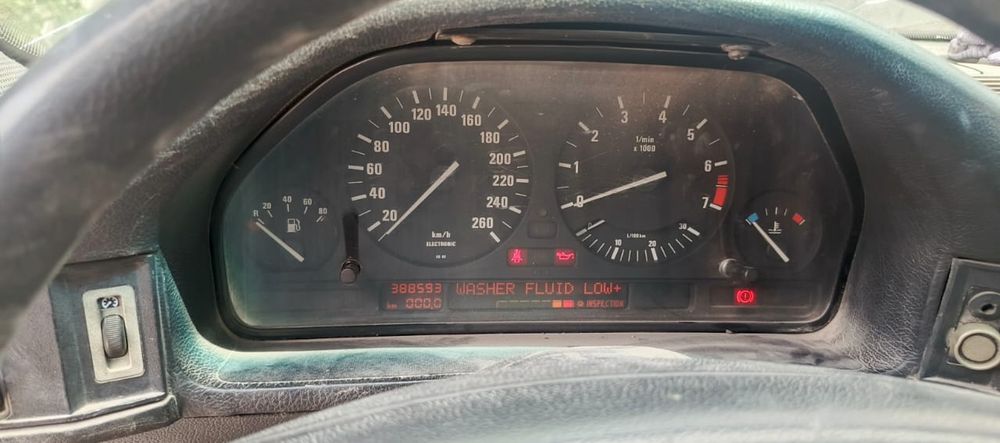 BMW E34. 2.5  ванус