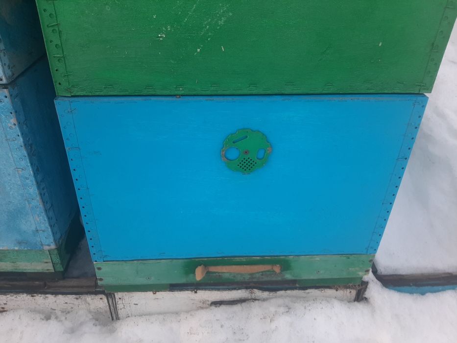 Продам улья 12 рамочные рамка 300