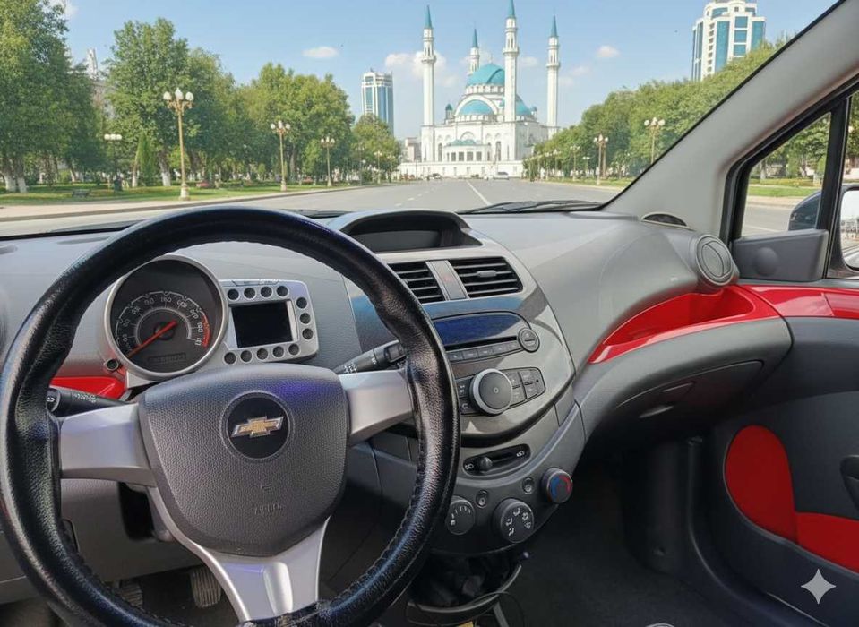 Спарк 1.2л. 3 позиция 2011 года в добрые руки, ездили аккуратно