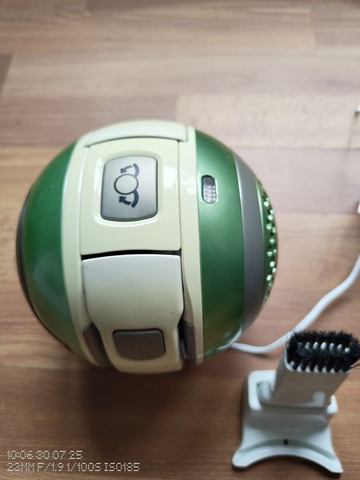 Aspirator Orb-it alb cu acumulator 4.8V NiMh Black+Decker, 180 ml