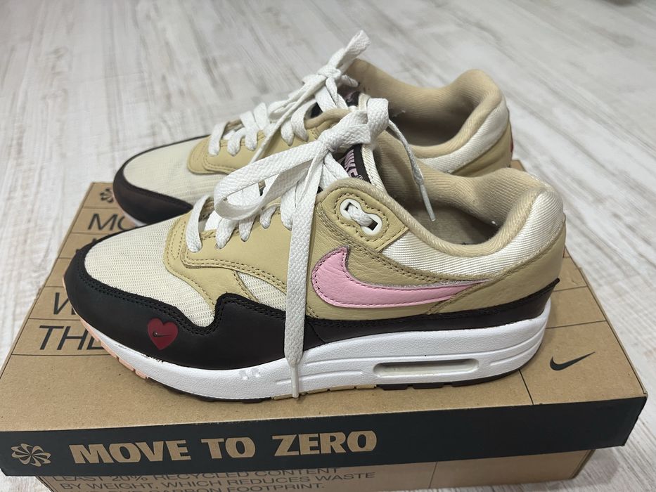 Маратонки марка NIKE