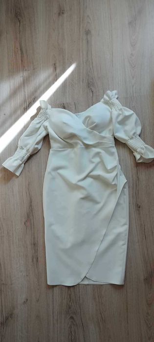 Официална бяла рокля