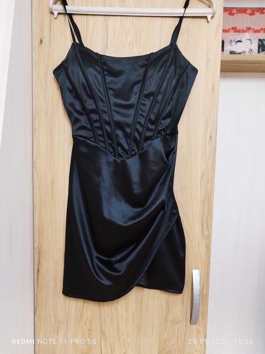 Стилна дамска рокля