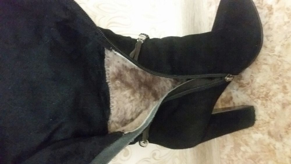 Продам зимние сапоги