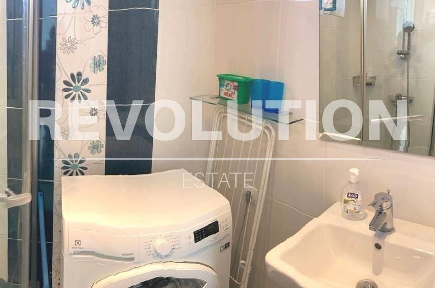 Дава се под наем Едностаен апартамент в к.к. Св.Св. Константин и Елена - 30 кв.м за 298.86 € - Снимка #4