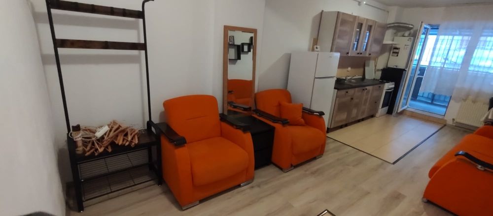 VÂND apartament 38 mp