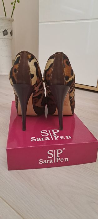Дамски официални обувки. Sara Pen