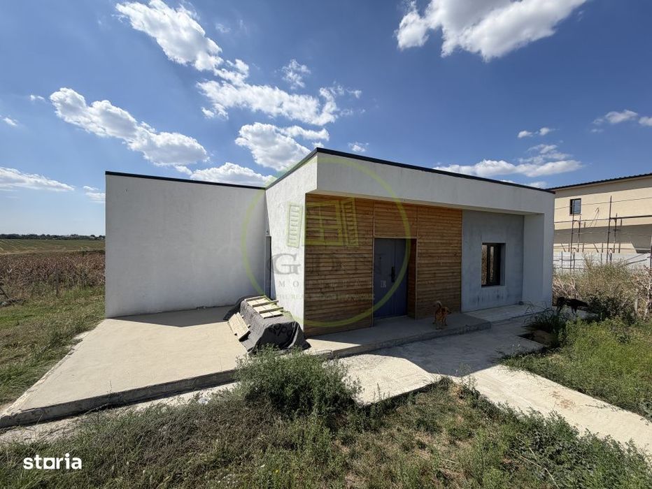 Casa parter, 78.5mp utili, 343 mp teren, Preajba, zona Selgros