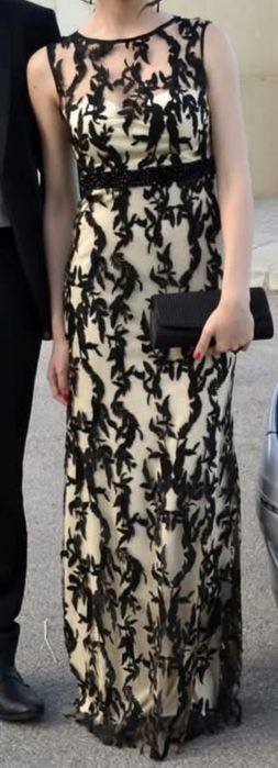 Дълга елегантна рокля