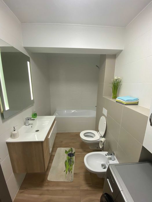 Apartament LUX 3 camere de inchiriat + Parcare, Iosia langa Lotus Prima Shop