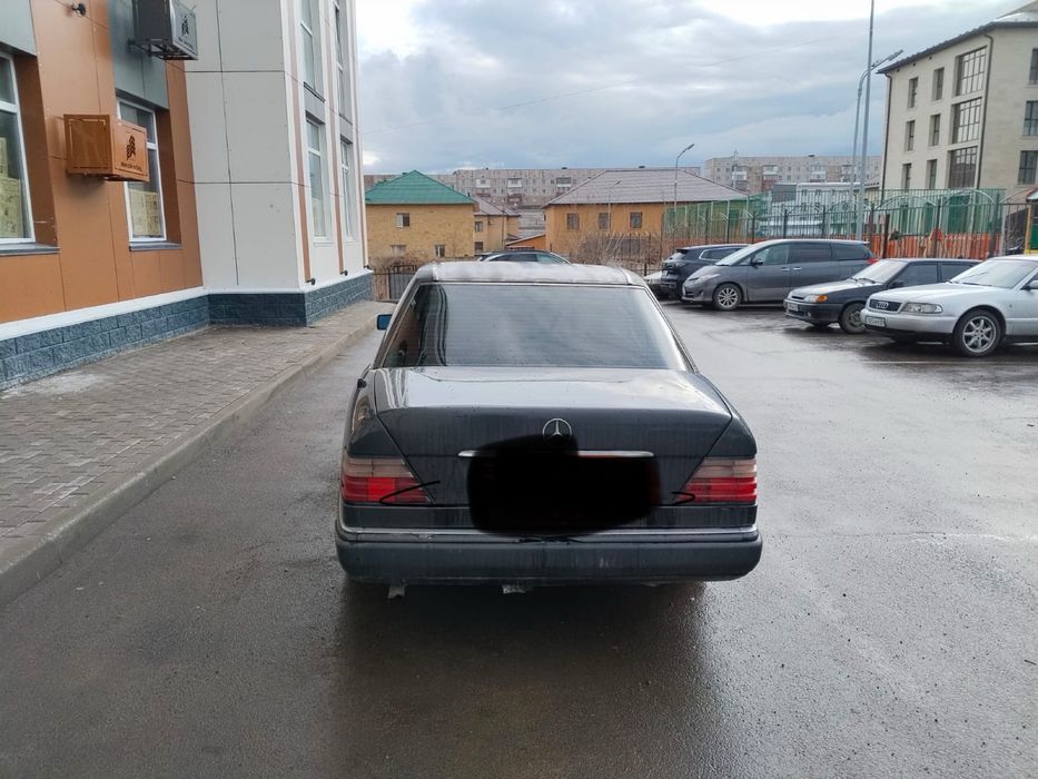 Mercedes 124…….,