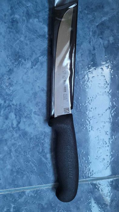 Cuțit profesional GIESSER 2005 18 cm – Made in Germany – NOU