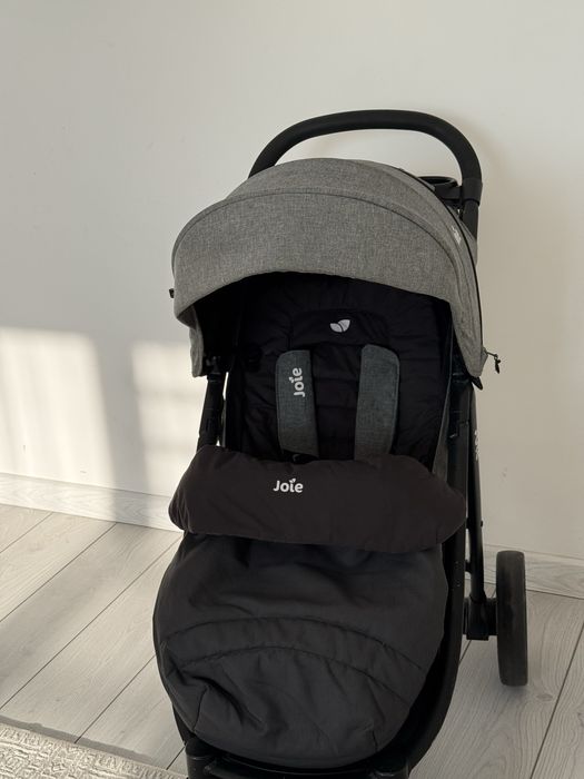Прогулочная коляска Joie Litetrax