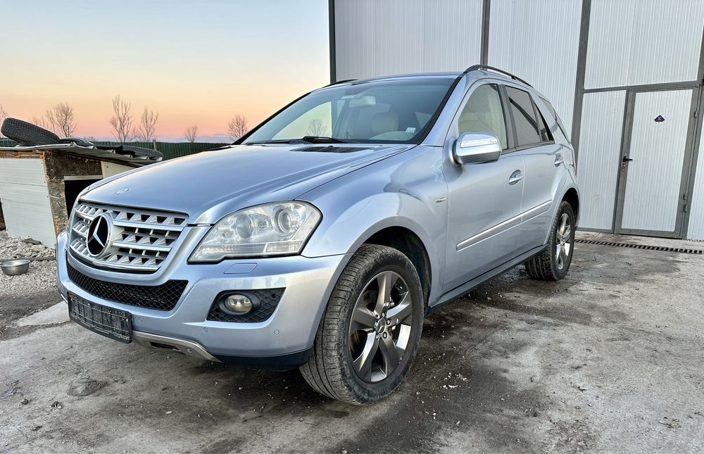 На ЧАСТИ FACE Mercedes-Benz Ml 350 CDI bluetec W164 2009г