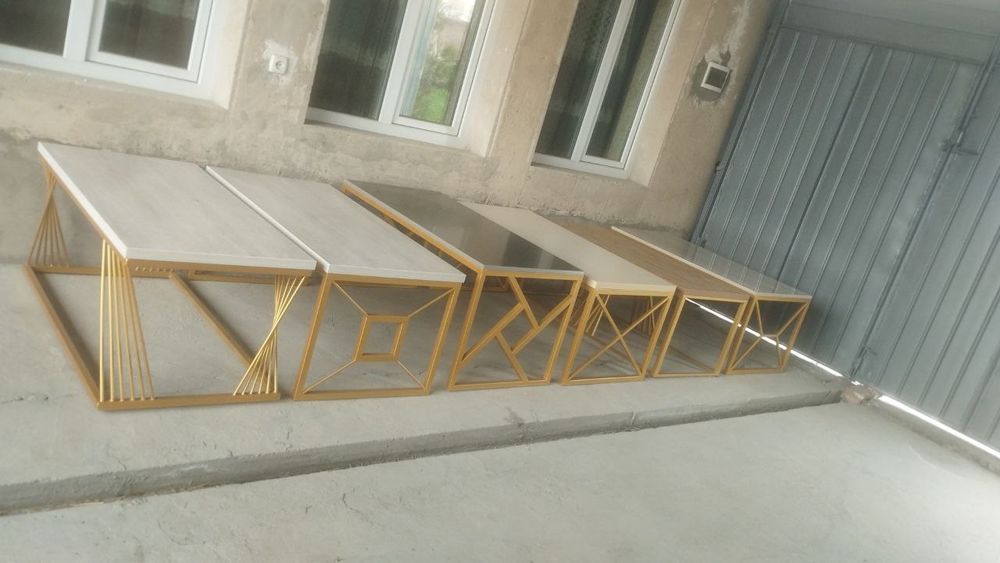 Журнальный столик 
Размер 120х60, высота 50
Каркас: стальн