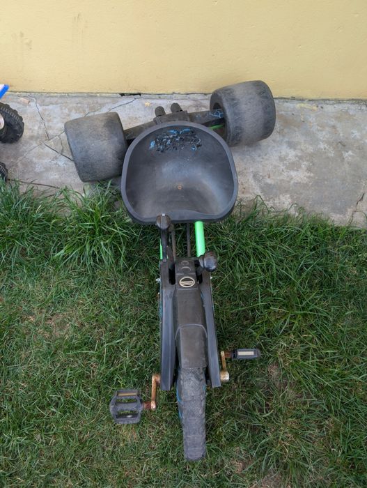 Tricicleta pentru drifturi