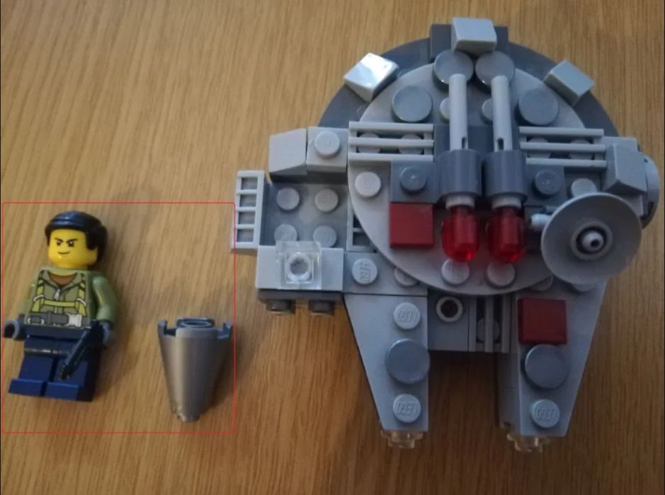 -35% Lego StarWars 75030,Nava Spatiala Millennium Falcon