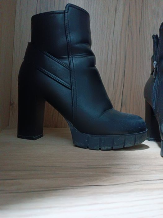 Полусапожки на меху в хорошем качестве