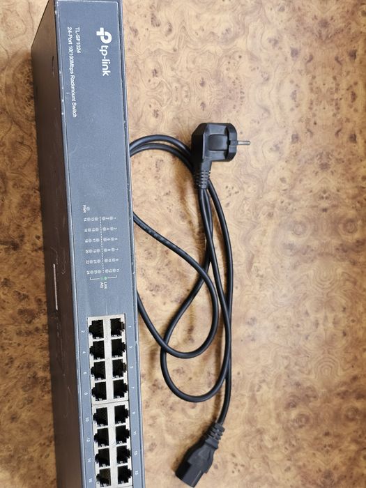 Switch/Хаб TP-link 24 порта