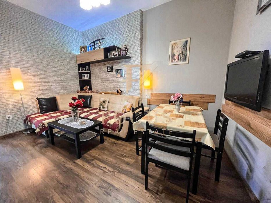 Продава се Етаж от къща в Пловдив, Старият град - 160 кв.м за 1287 €/кв.м - Снимка #1