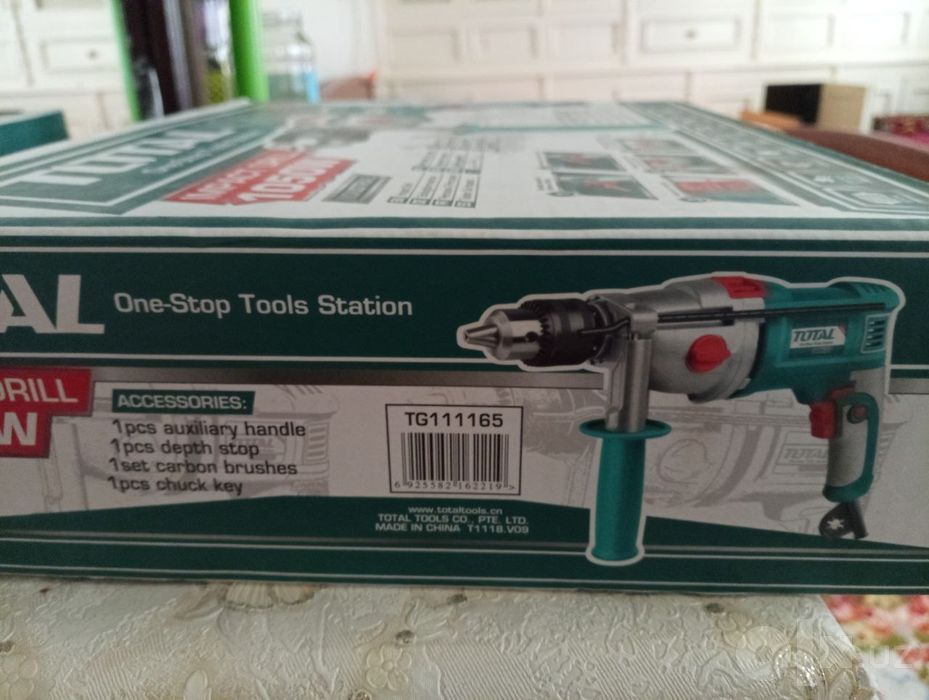 Total Drill 1050W