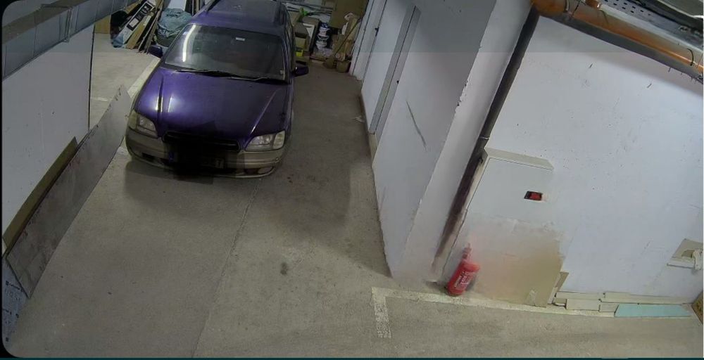 Дава се под наем Гараж / Паркомясто в Варна, Христо Ботев - 70 кв.м за 178.5 € - Снимка #2