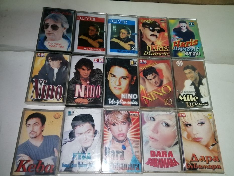 Продавам касети със сръбска и гръцка музика