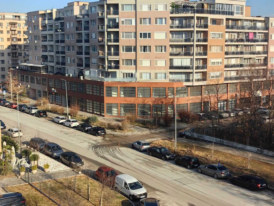 Ъглов бизнес имот магазин под наем на ул. Рая 6, Пловдив