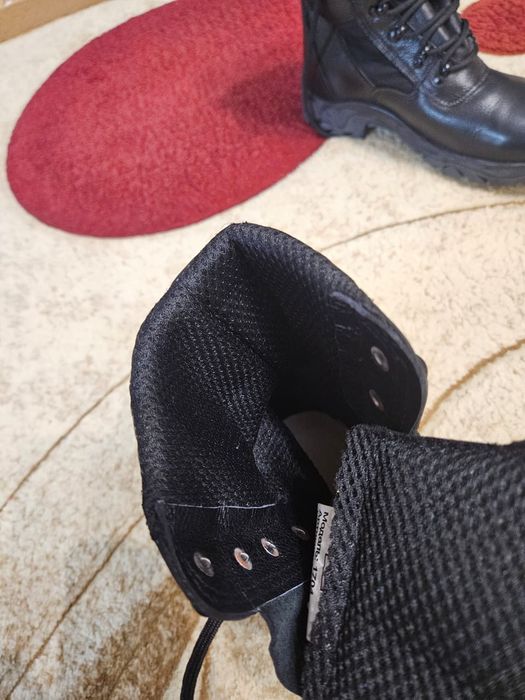 Берцы 39 размер.