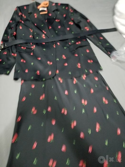 Продается костюм женск