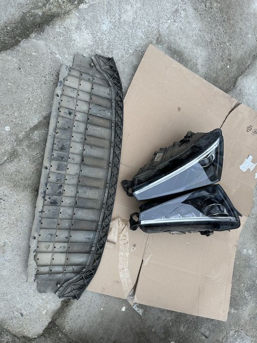 Faruri full led.spoiler bară față scoda scala.657941015.a.657941016.a.