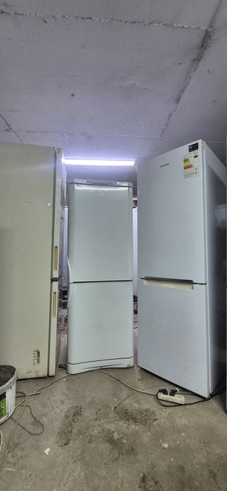 Холодильник индизит 165см