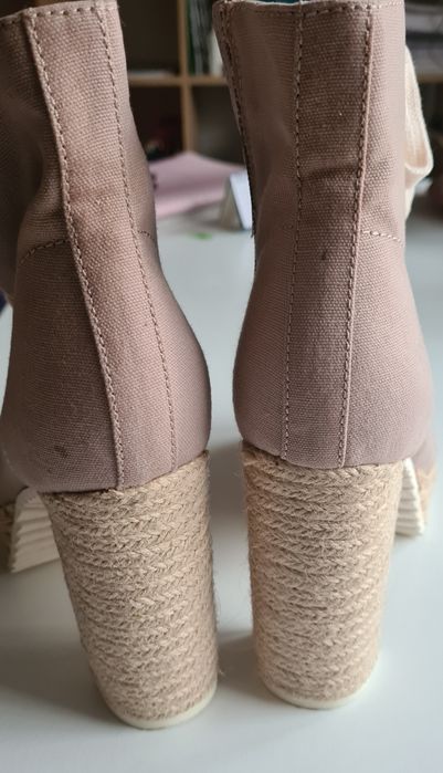 Botine de panza cu toc inalt