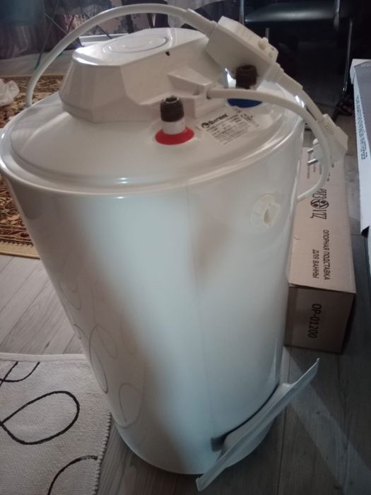 Продам водонагреватель