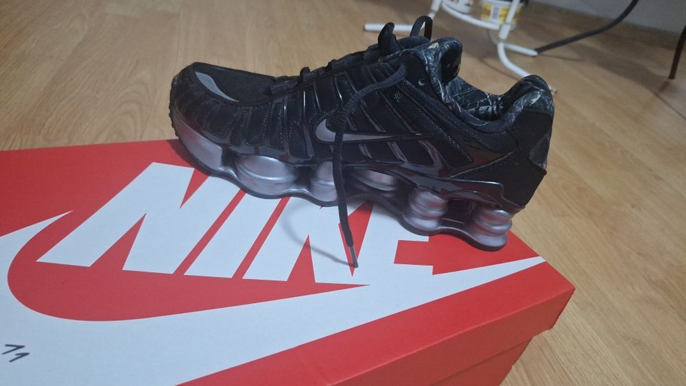 Маратонки Nike номер 40