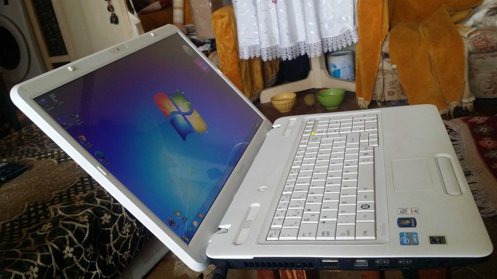 Vand laptopuri de TOP ,instalez orice Windows,laptop,PC,Mac, sau repar