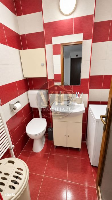 Apartament cu 4 camere,decomandat,80 mp utili,Ampoi 2