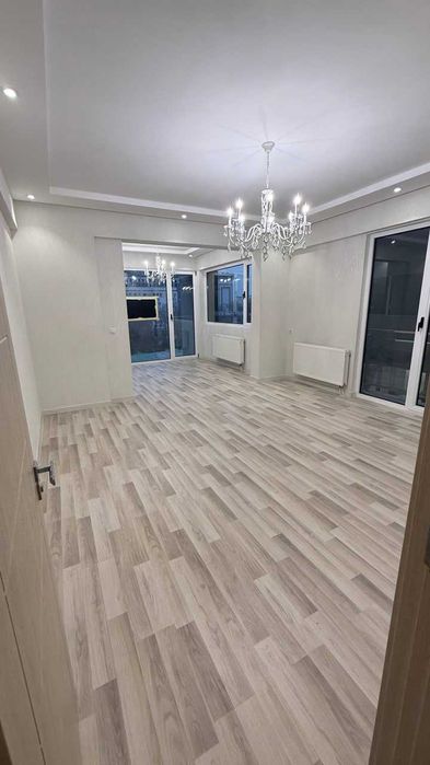 Zarafshan city Яккасарай подключ бобура центр   Площадь: 87 евро;