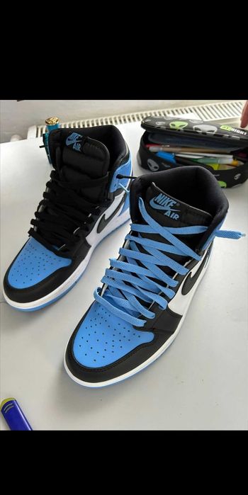 Jordan 1 unc toe