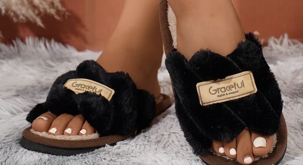 НОВИ дамски чехли / домашни