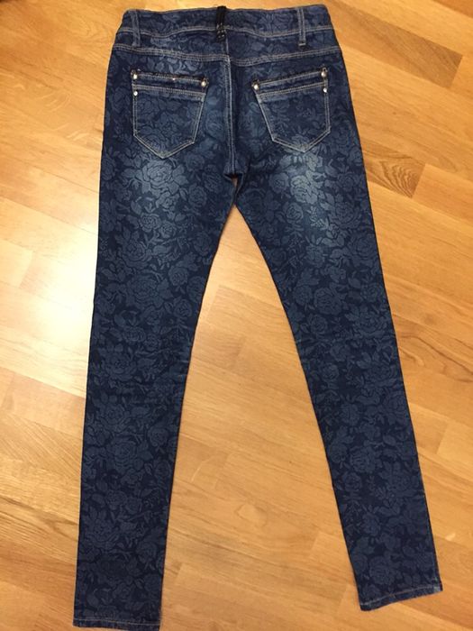 Зара Дънки, къси панталонки, клинове и панталони