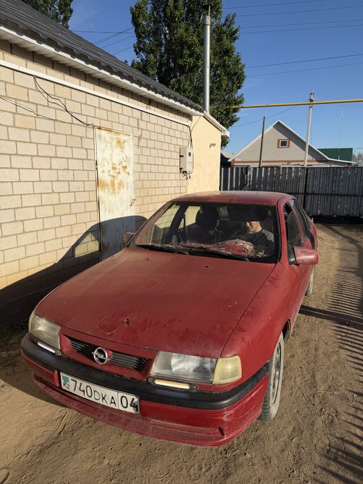 Opel vectra 1.6 газ-бензин.