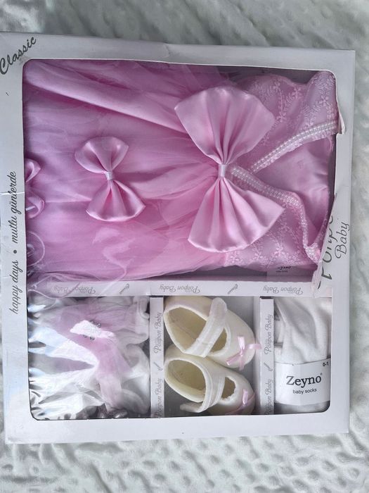 Платья принцесс комплектом